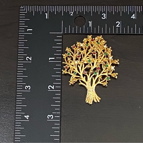 Vintage Unsigned Gold-tone Tree with Red Green & Clear Stones Brooch - Picture 4 of 9